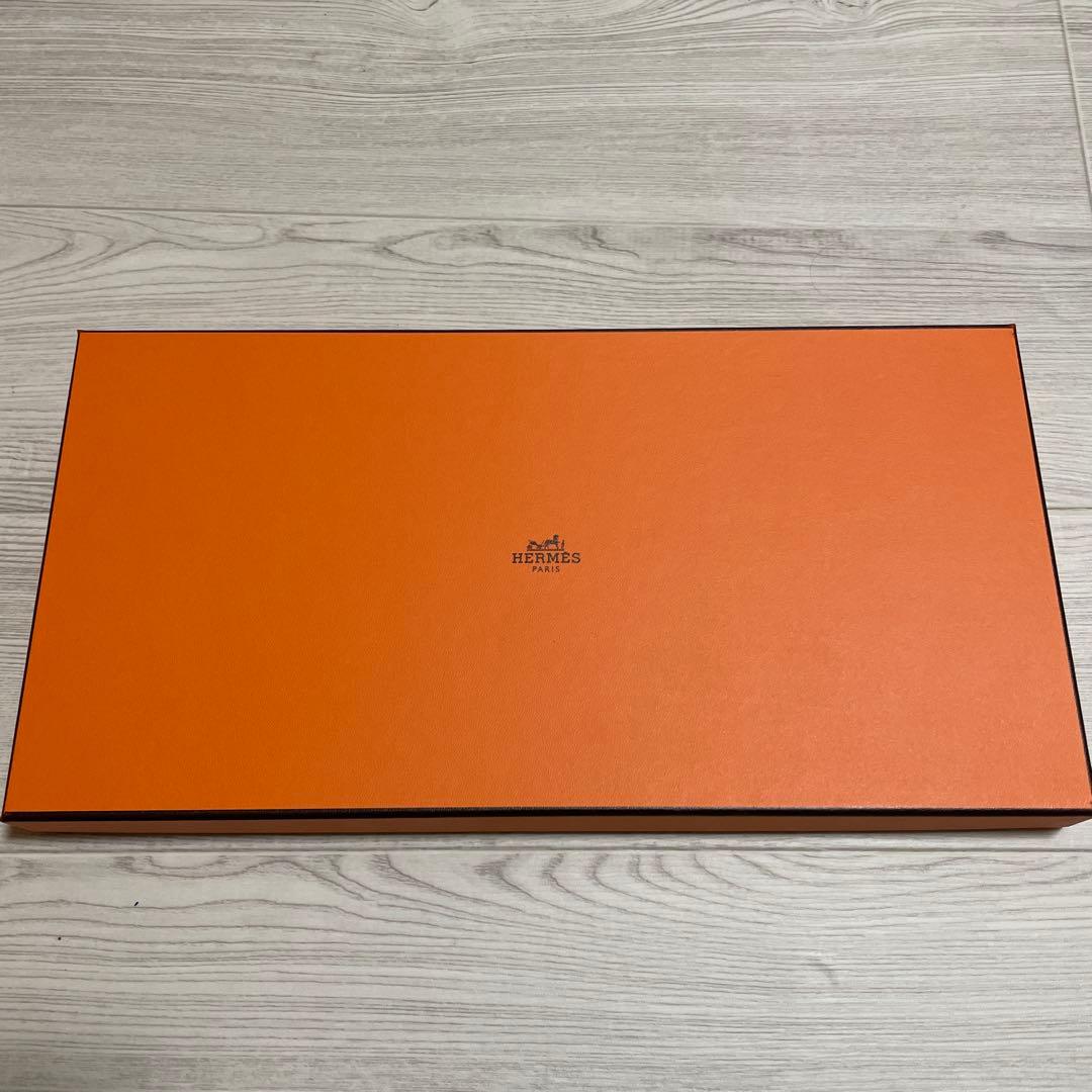 HERMÈS（エルメス）空箱＋純正リボン 18cm×36cm - メルカリ