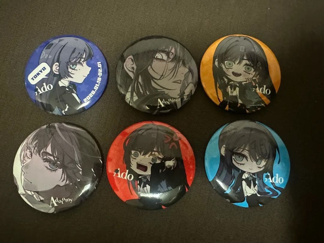 ランダム缶バッジ Adotomy アドトミー Ado 東京会場限定 - メルカリ