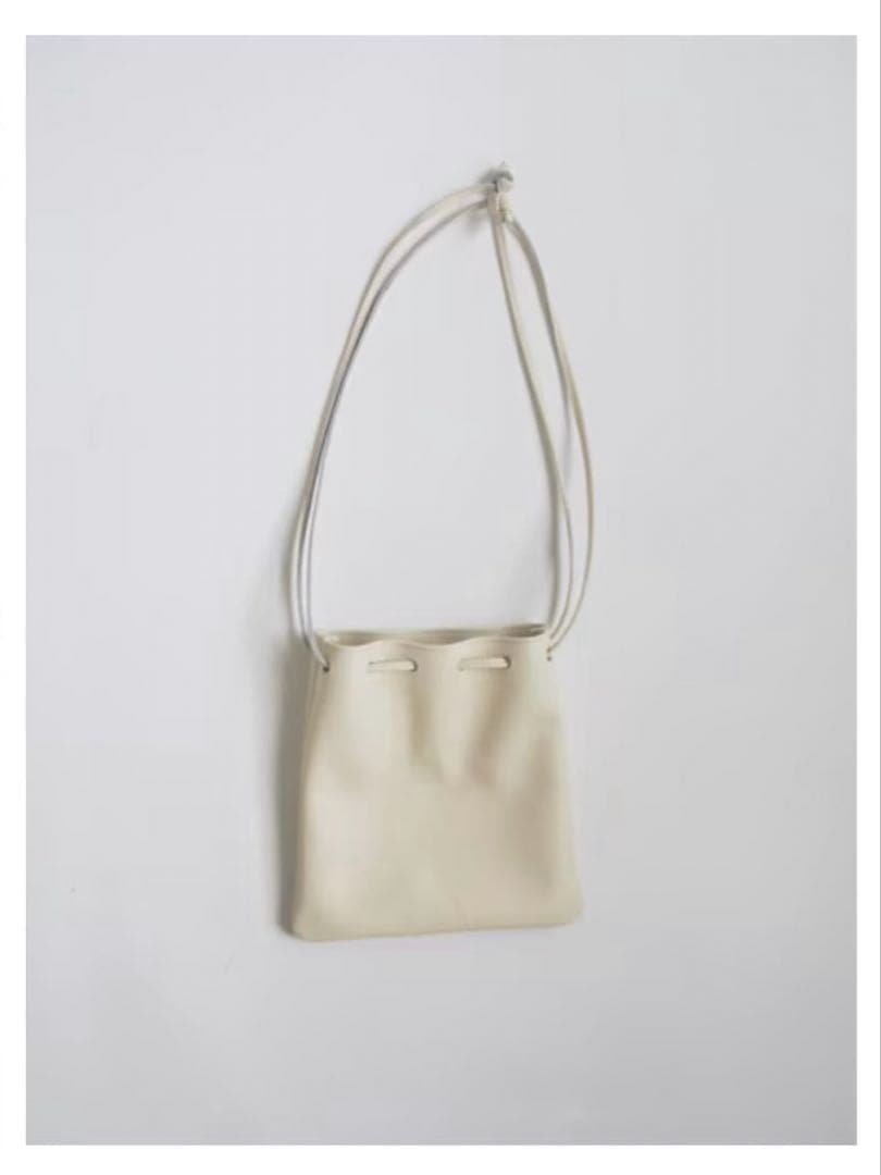 hee　新品　TANDEY マチなし巾着