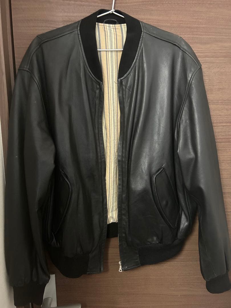 HUGO BOSS 黒 レザーボンバージャケット