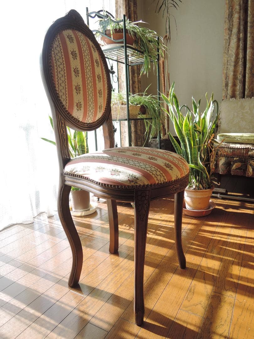 《12/28限定》お値下げ　24時間以内発送 アンティーク猫足チェア　ロココ調