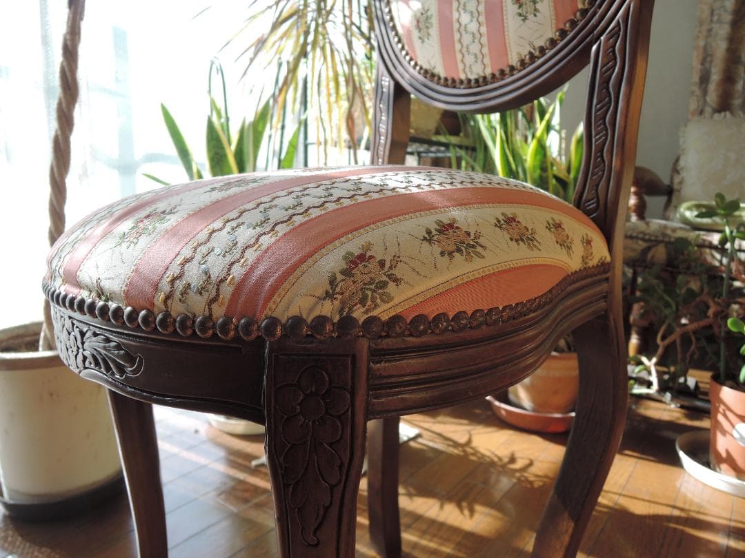 《12/28限定》お値下げ　24時間以内発送 アンティーク猫足チェア　ロココ調