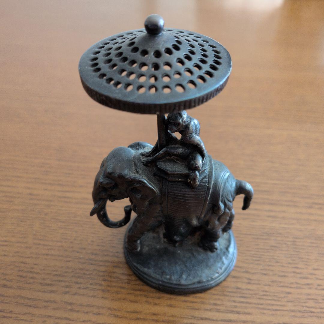 クリストフル 象と猿のつまようじホルダー 000000002907_kA0GO3D.jpg