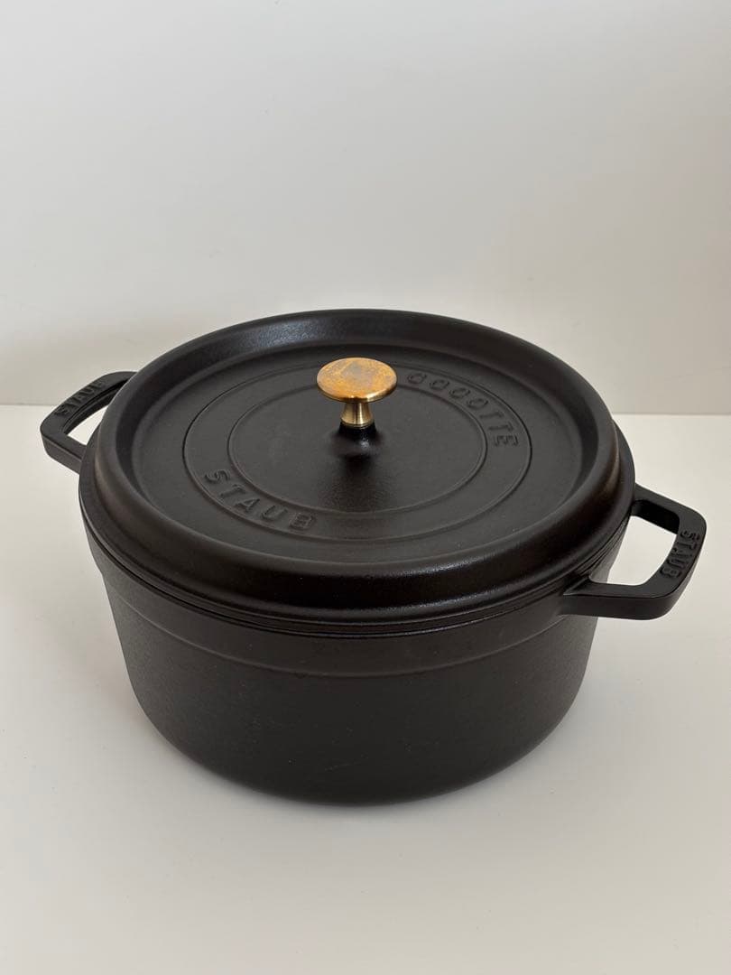 ストウブ ココット ラウンド 黒 26cm staub