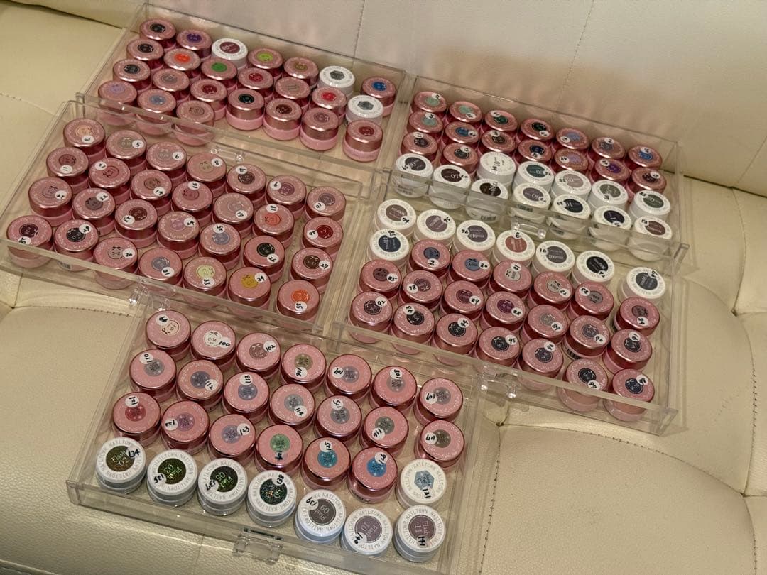 irogel・ネイルタウン カラージェル 136色 大量まとめ売り ネイル