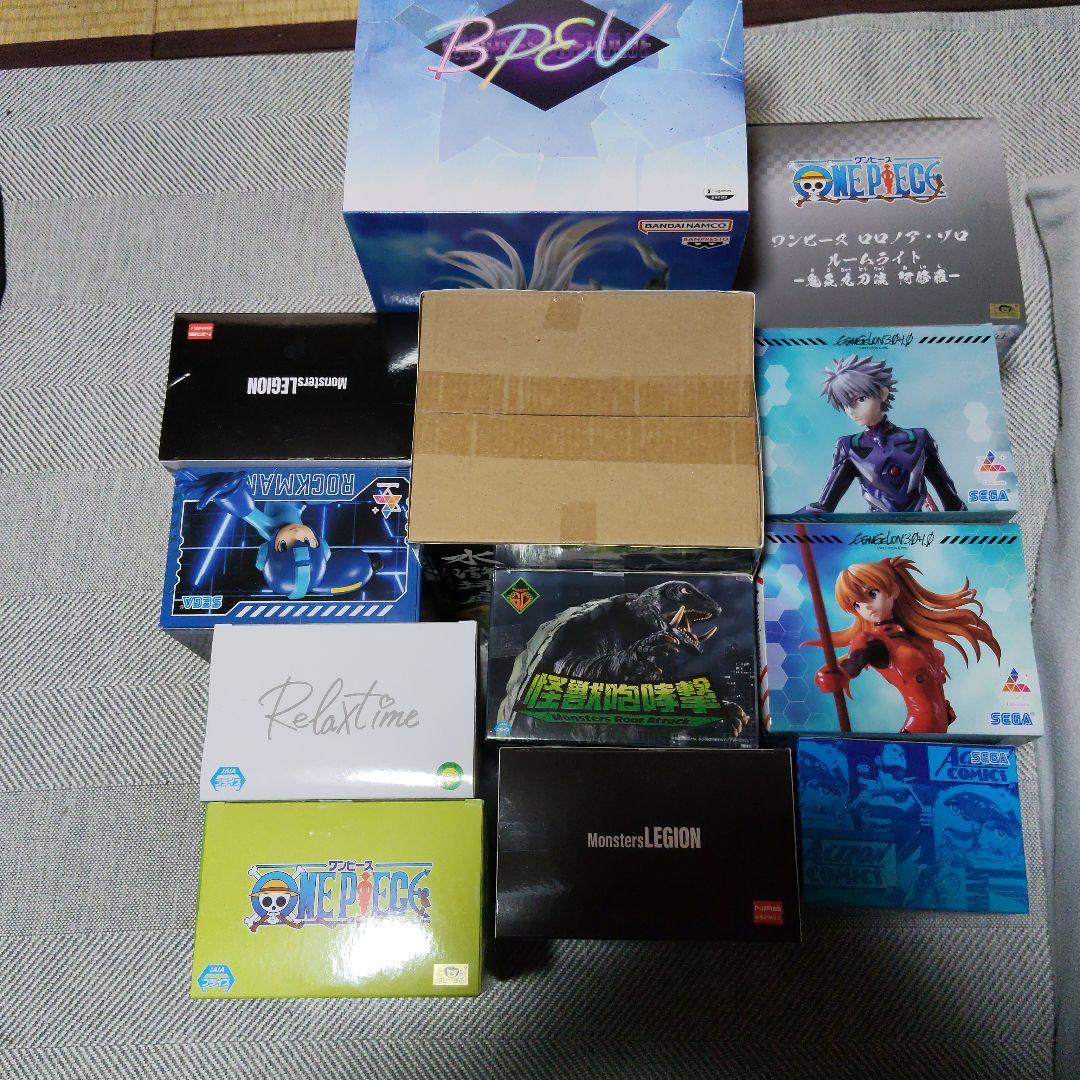 プライズフィギュア12体まとめ売り - メルカリ