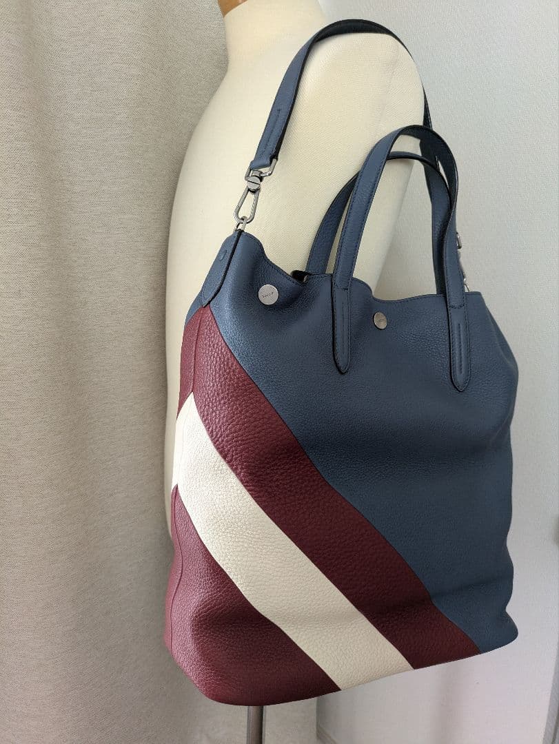 【新品】【大幅値下げ】BALLY レザー トートバッグ 青 バーガンディ