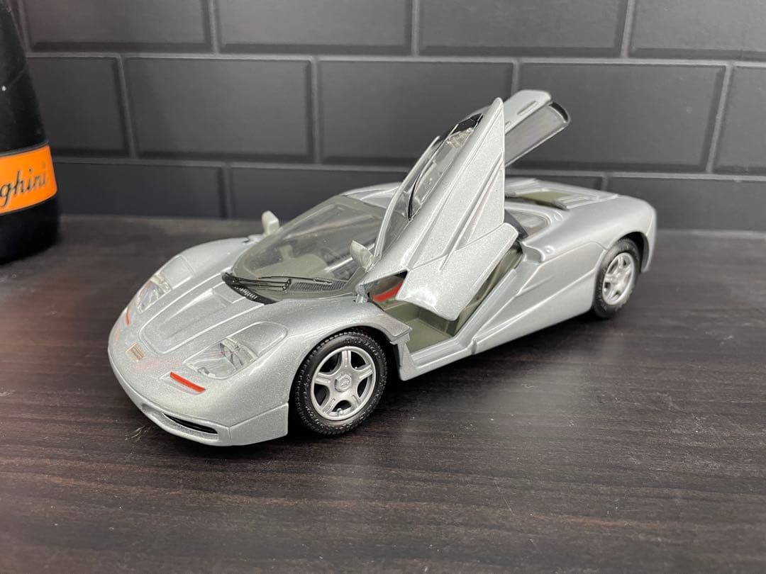 McLaren F1 マクラーレン　f1 ミニカー 1/24 激レア