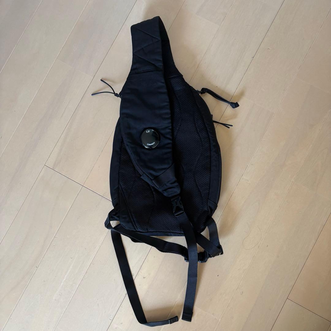 c.p.company ワンショルダーバッグ 確実正規品 使用1度のみ