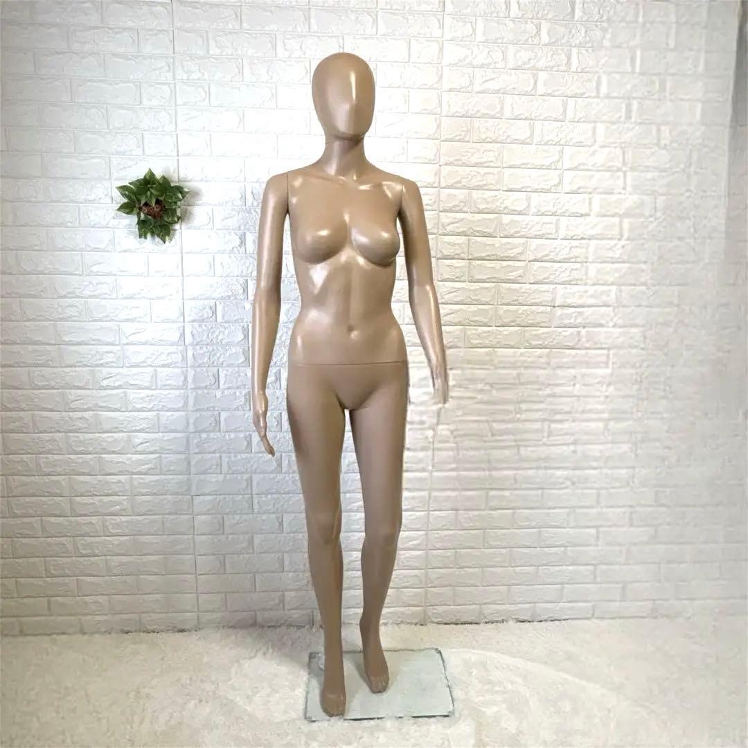 マネキンリアル全身　マネキン 女性 9号相当 肌色 台座付き