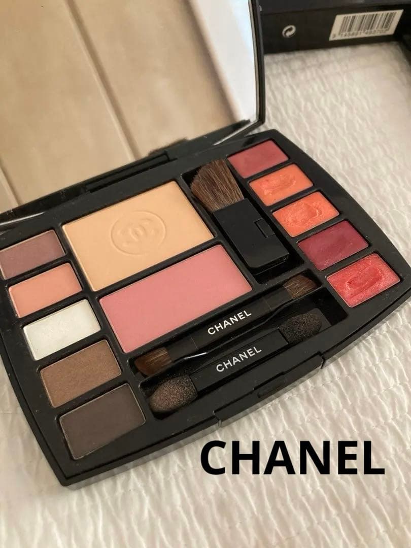 CHANEL トラベル　メイクアップパレット　パレット