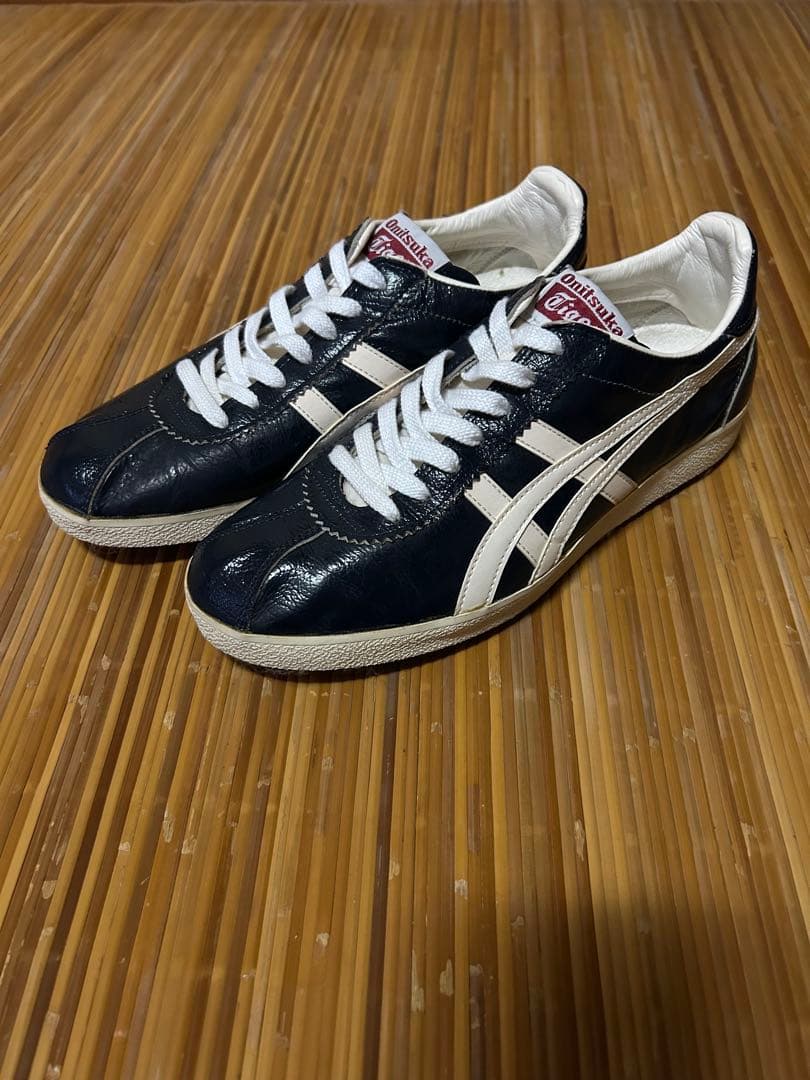 オニツカタイガー ビッカー VICKKA ネイビー×ホワイト - メルカリ