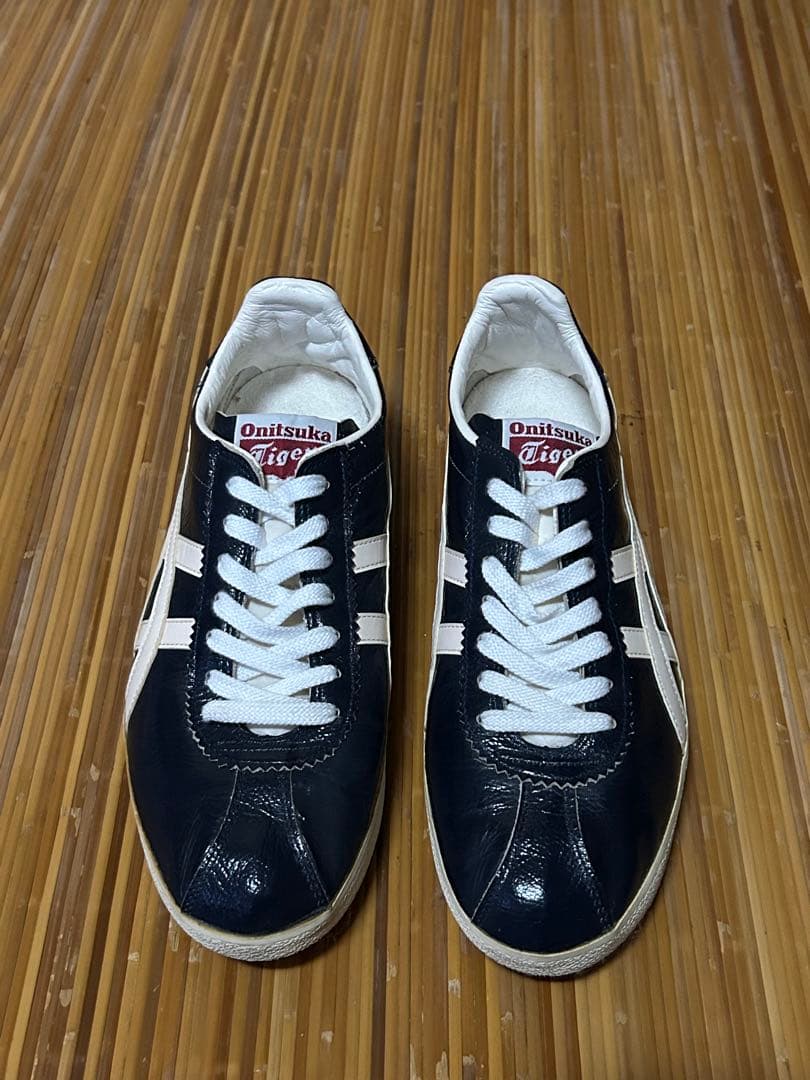 オニツカタイガー ビッカー VICKKA ネイビー×ホワイト - メルカリ