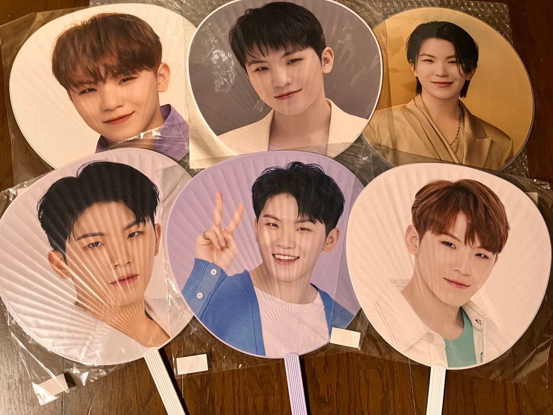 SEVENTEEN ウジ WOOZI うちわ 団扇 6本セット - メルカリ