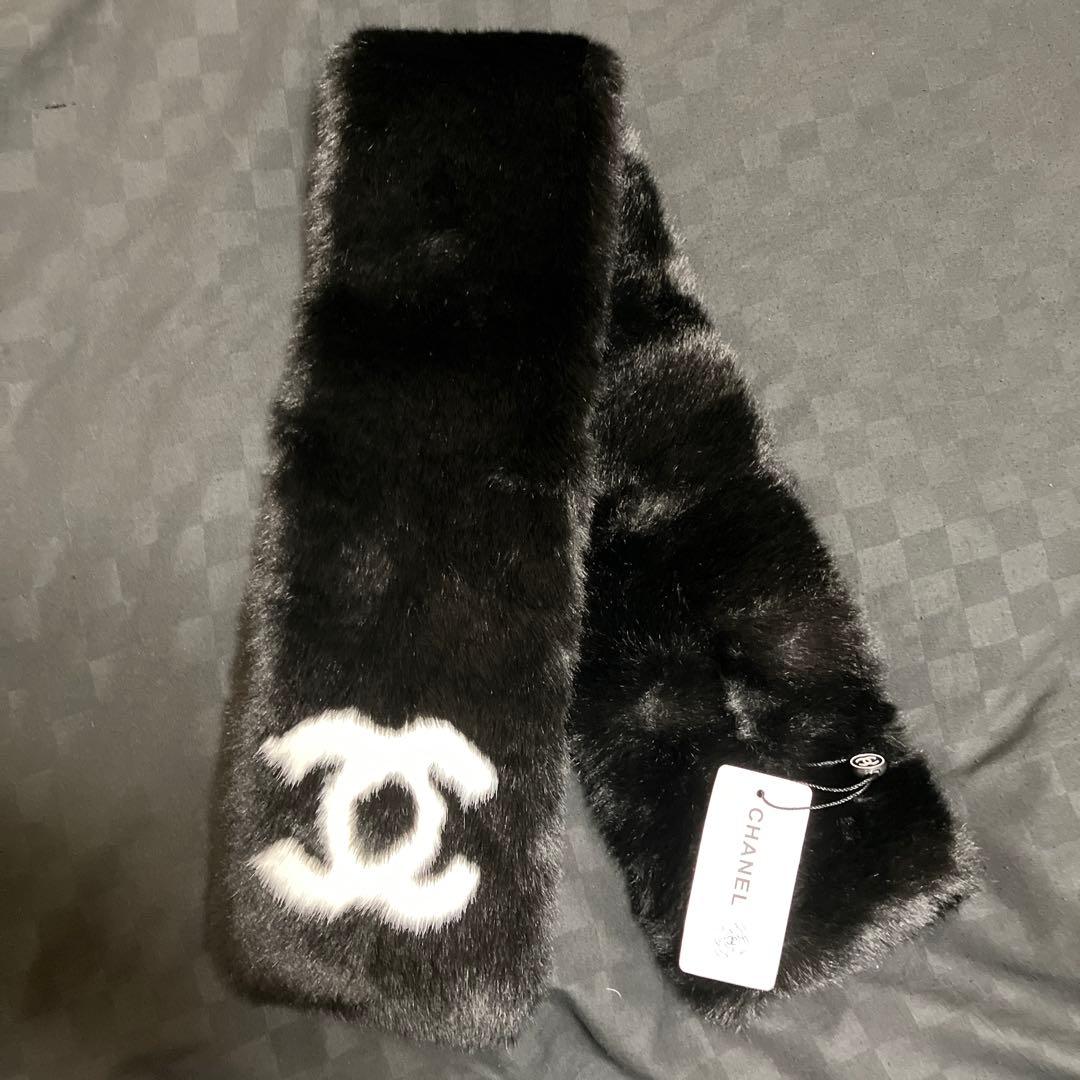 CHANEL ファー マフラー ブラック/ホワイト - メルカリ