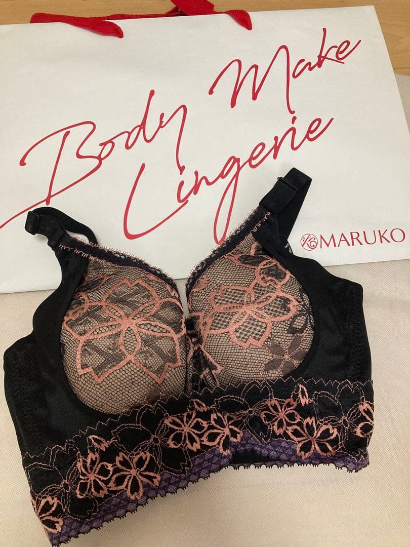 マルコ　サクラブラ　Ｅ80 e8-pianoblack-nac_01.jpg