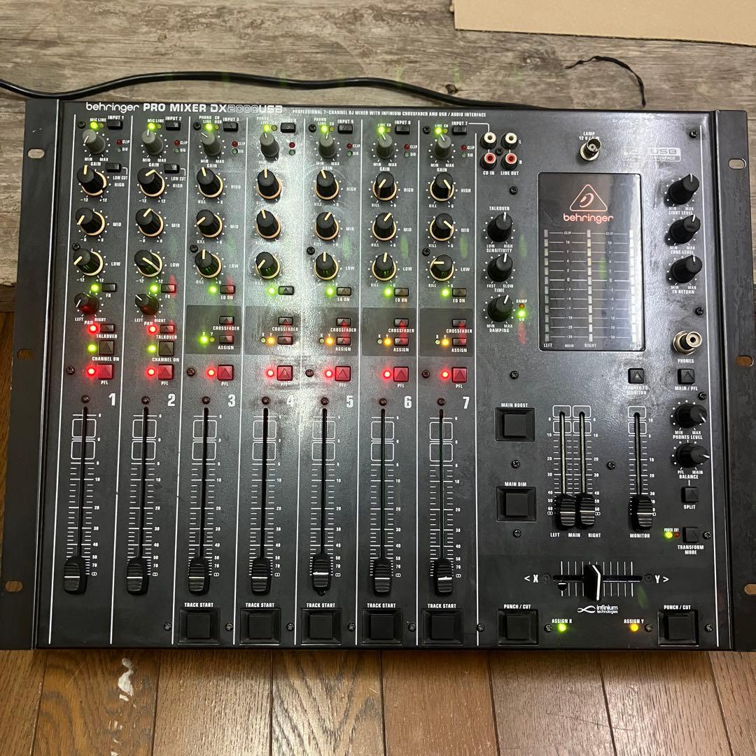Behringer DX2000USB DJミキサー Behringer DX2000USB 7-Channel Rack Mount DJ Mixer with USB