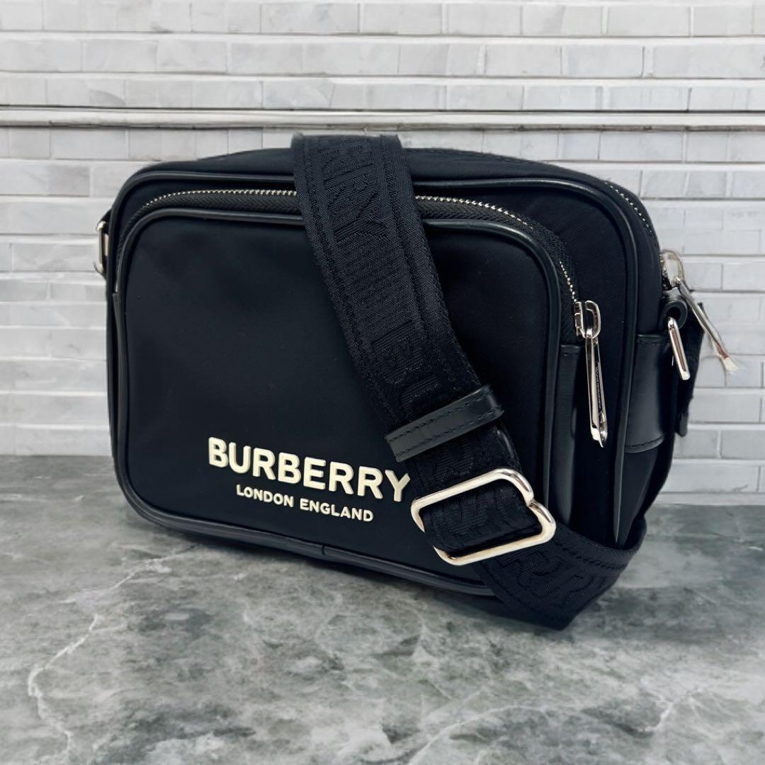 ✨極美品✨BURBERRY バーバリー　ボディバッグ　パディバッグ　ショルダー