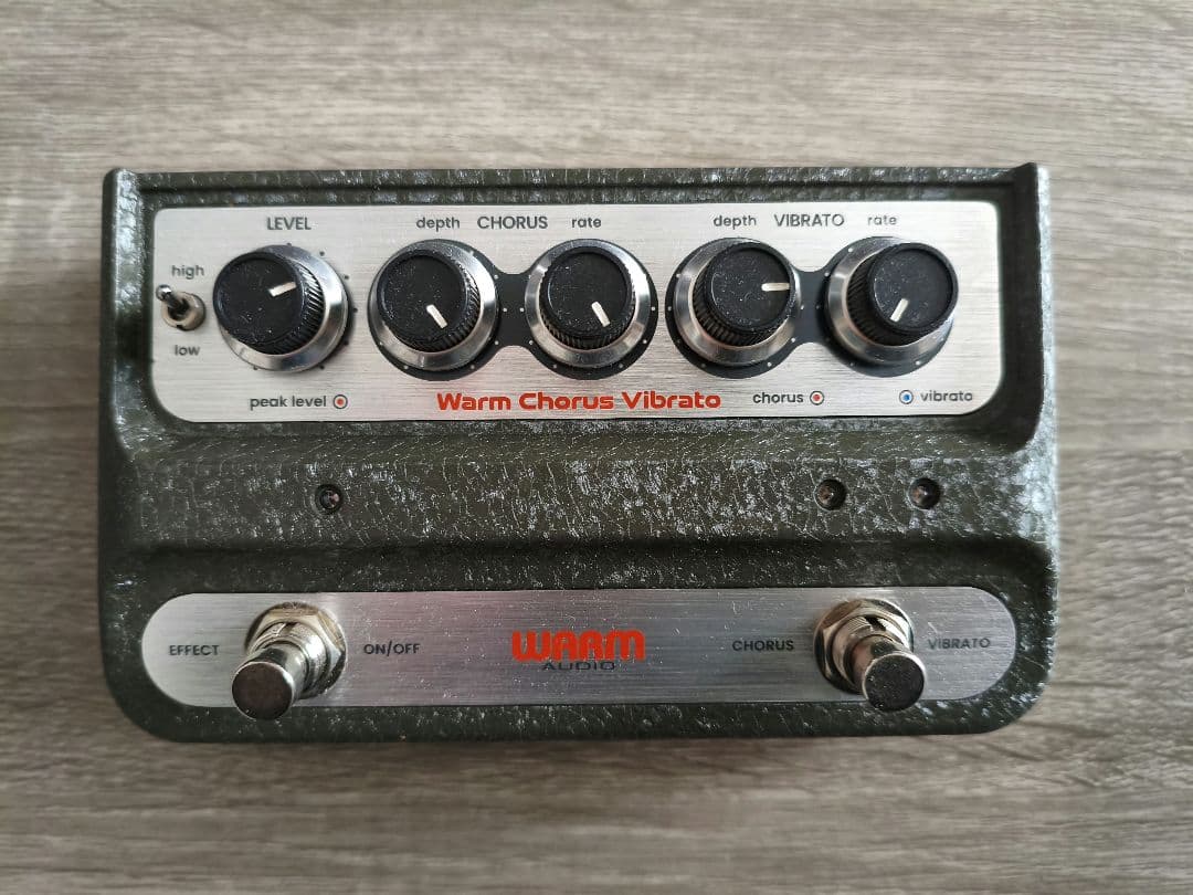 WA-C1 CHORUS VIBRATO ギターエフェクター