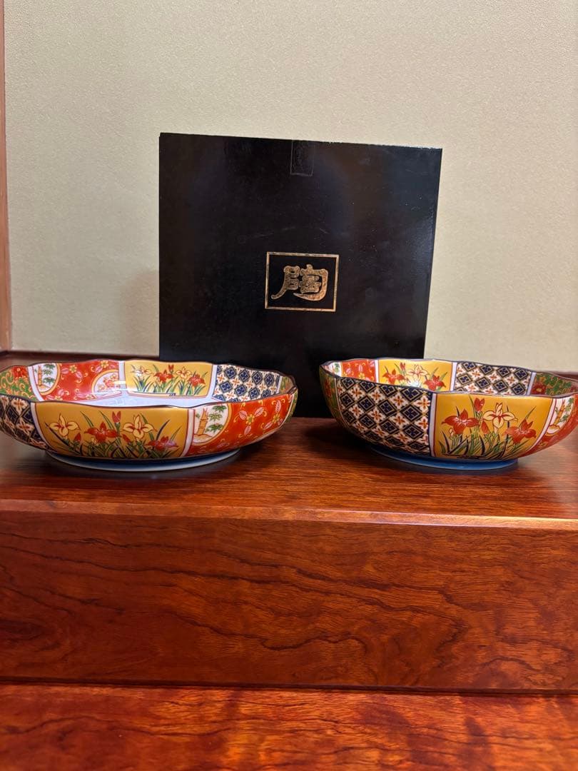 花柄陶器皿2個セット 廃番】波佐見焼 皿 | 色絵花唐草 5寸皿 | 3枚セット | 浜陶