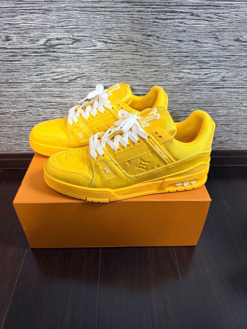 ルイヴィトン　イエロー スニーカー