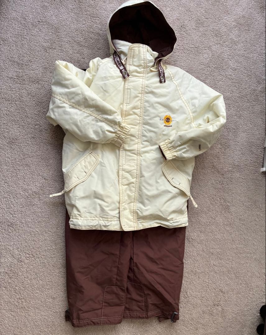 ひよこ　 ellesse スキー・スノボーウェアセット美品