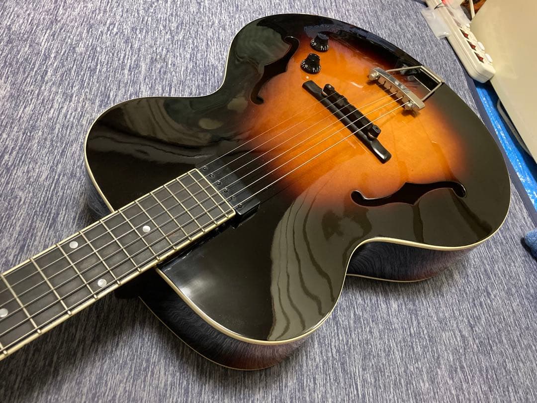 The Loar LH-600-VS 単板削り出し　フルアコ