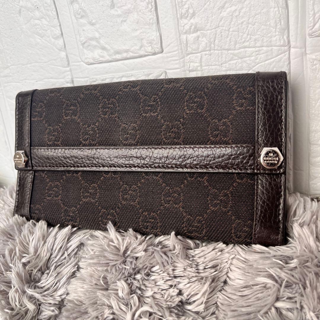 良品✨GUCCI シルバーロゴ　GGキャンバス ダークブラウン　シボレザー　財布
