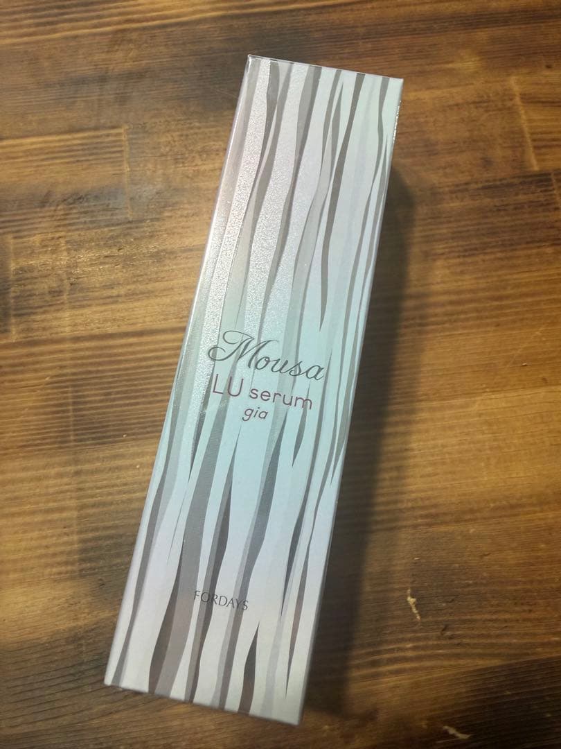 フォーデイズムーサLUセラムgia新品未使用