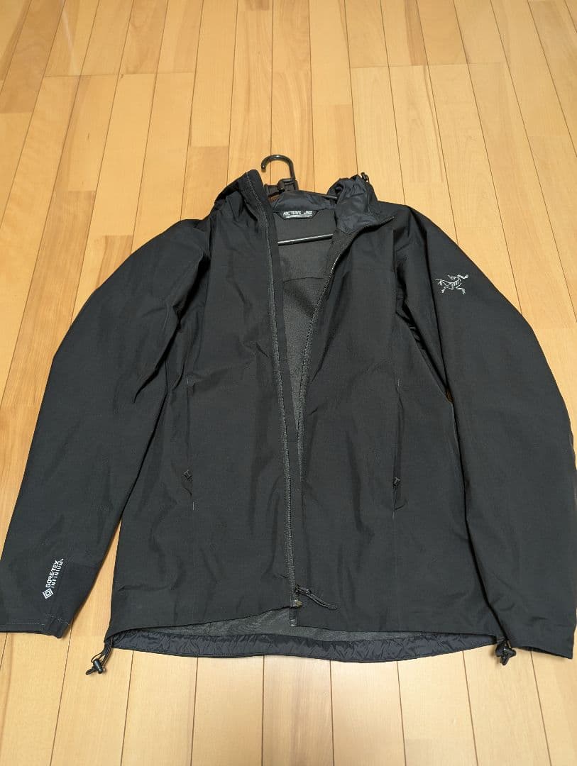 アークテリクス　ソラノフーディー　XS