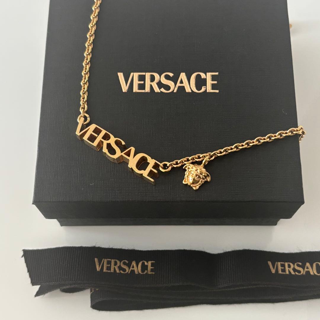VERSACEロゴネックレス メデゥーサヴ エルサーチェ VERSACE（ヴェルサーチェ） ネックレス ベルサーチ ブランド