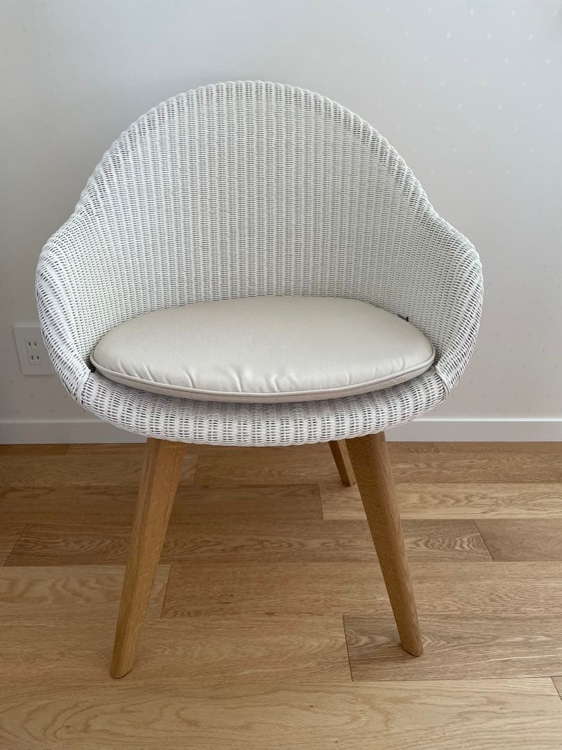 Vincent SheppardダイニングチェアAVRILホワイト レッグオーク