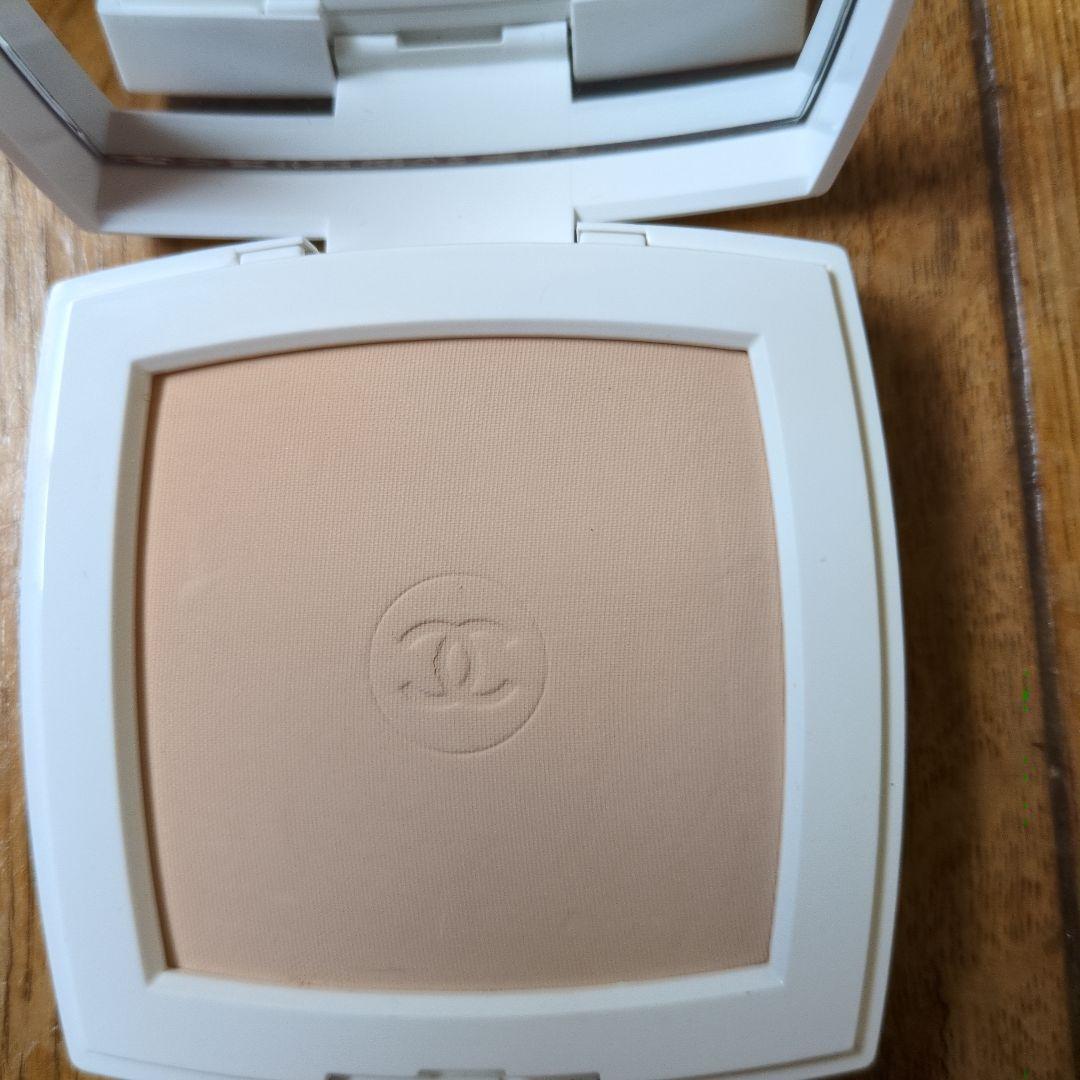 新品未使用 生産終了品 シャネル ル ブラン コンパクト ラディアンス