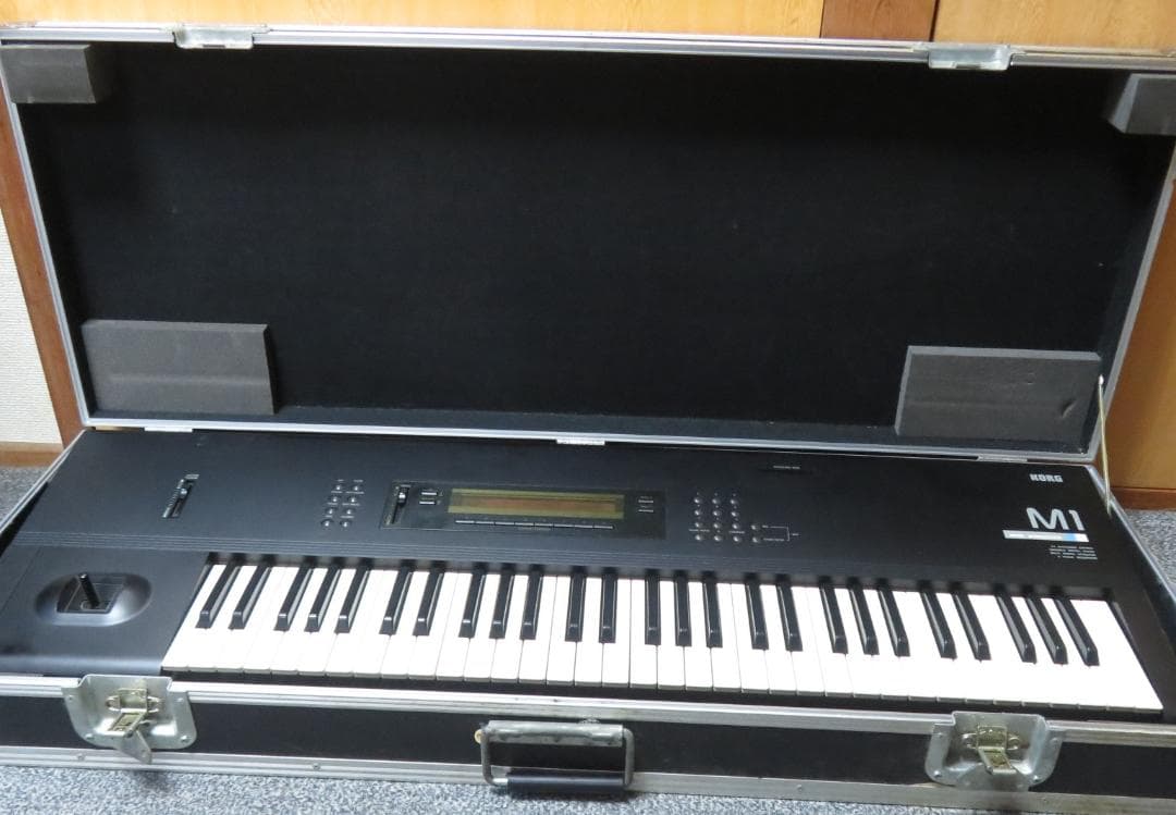 KORG コルグ M1 シンセサイザー ジャンク
