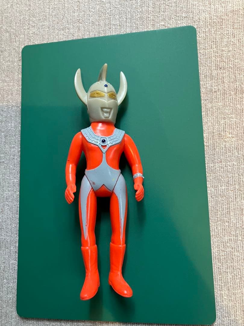 昭和レトロ　ウルトラマンタロウ　ソフビ