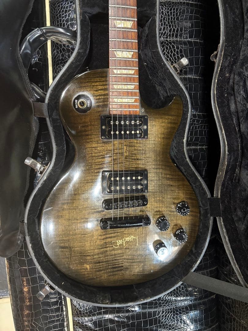 Gibson Les Paul ハードケース付属