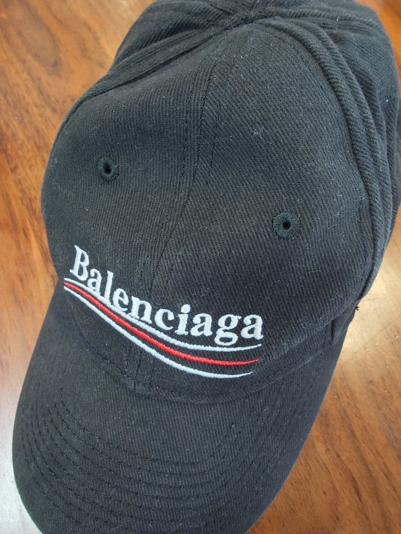 バレンシアガ　BALENCIAGA　キャップ　レディース　キャンペーンロゴ