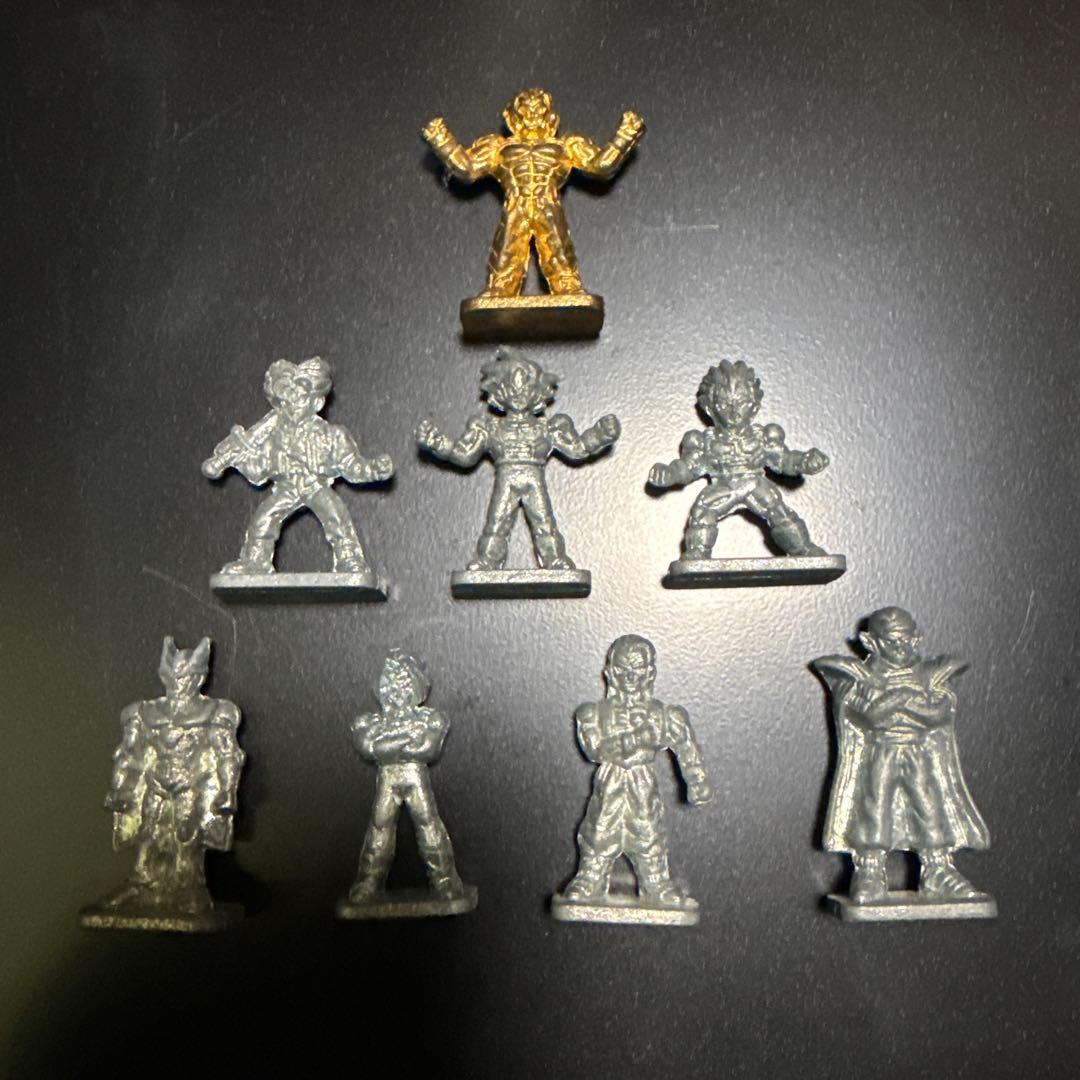 ドラゴンボール　メタル製フィギュア 8体セット