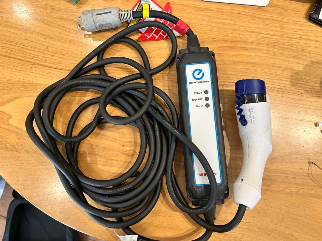 3nk5e 日産 純正リーフ 充電ケーブル