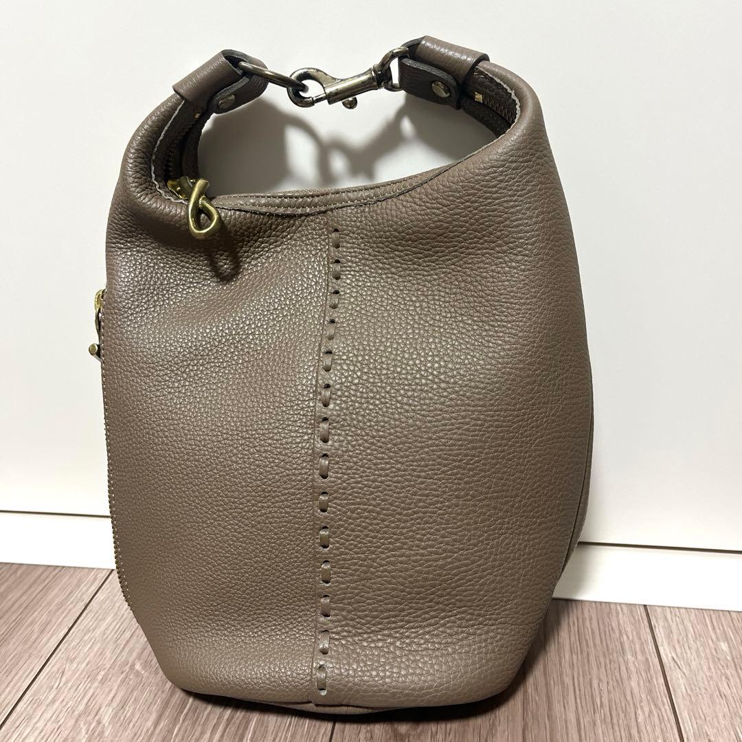 ◽️マヌー Keg pouch ケッグポーチ エルメス革 グレージュ・茶 - メルカリ