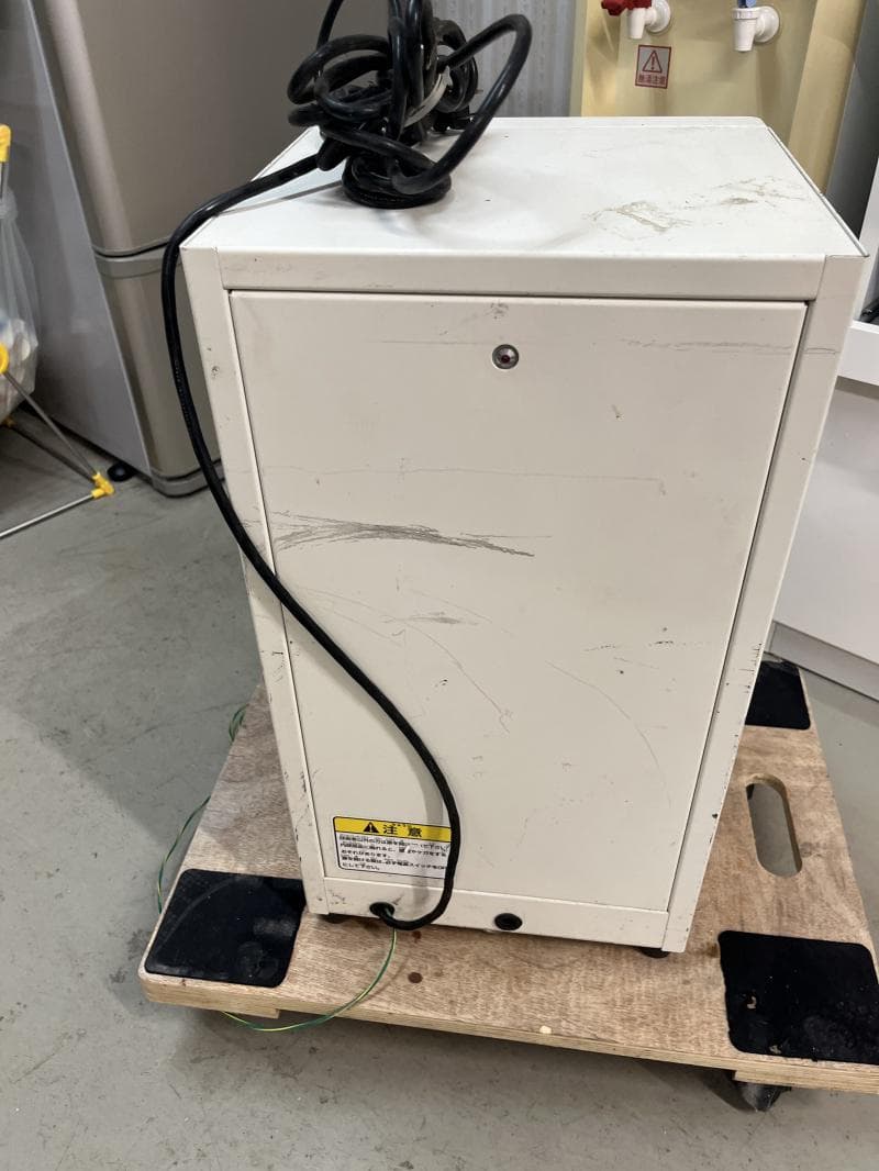 ジャンク 小型 グローリー 業務用 券売機 KM-S100-E 新紙幣非対応