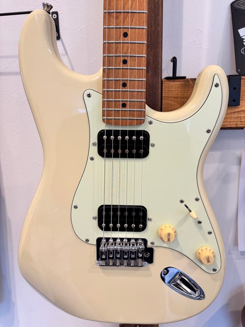 バッカス　エレキギターBST-3RSM