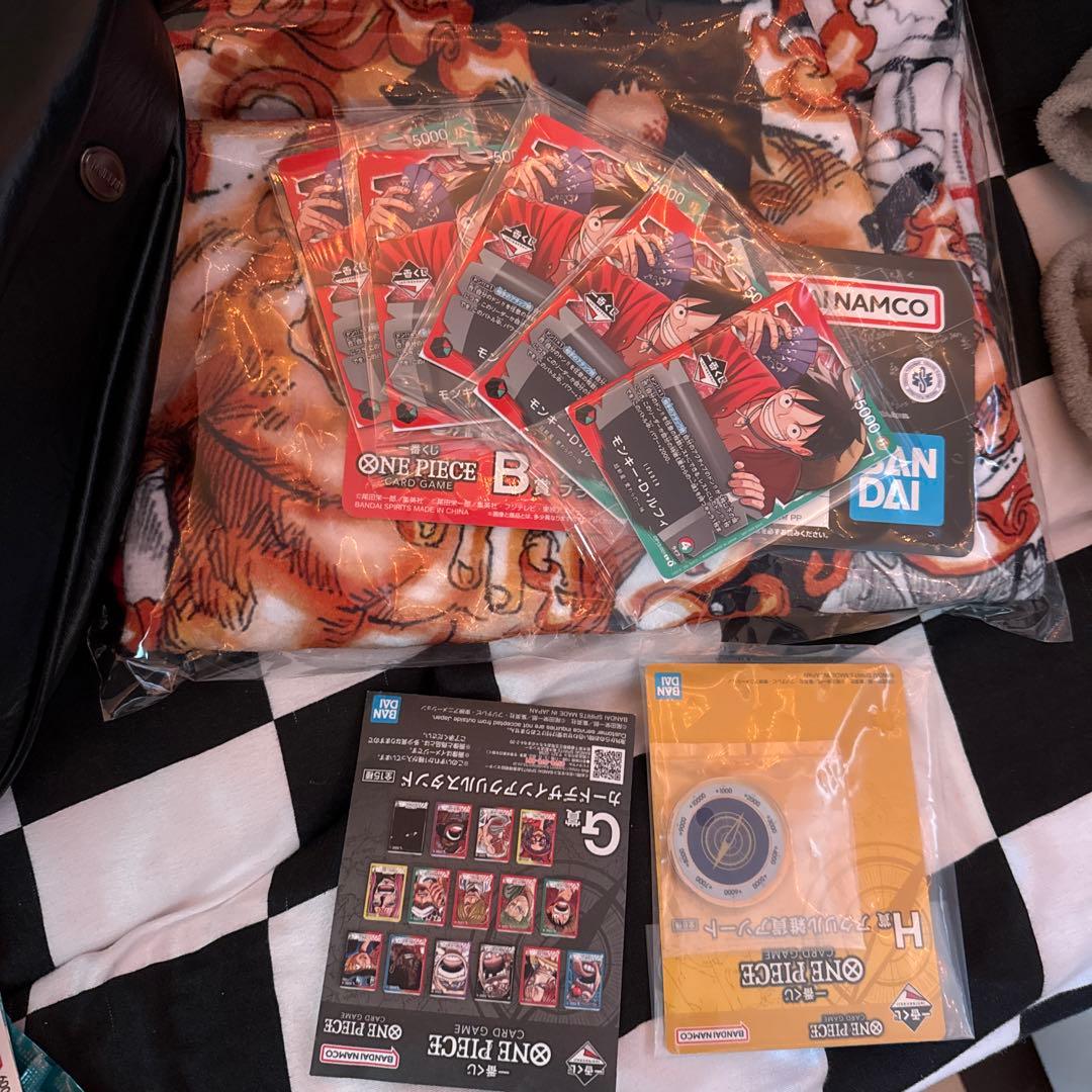 ONE PIECE ブランケットとカードセット
