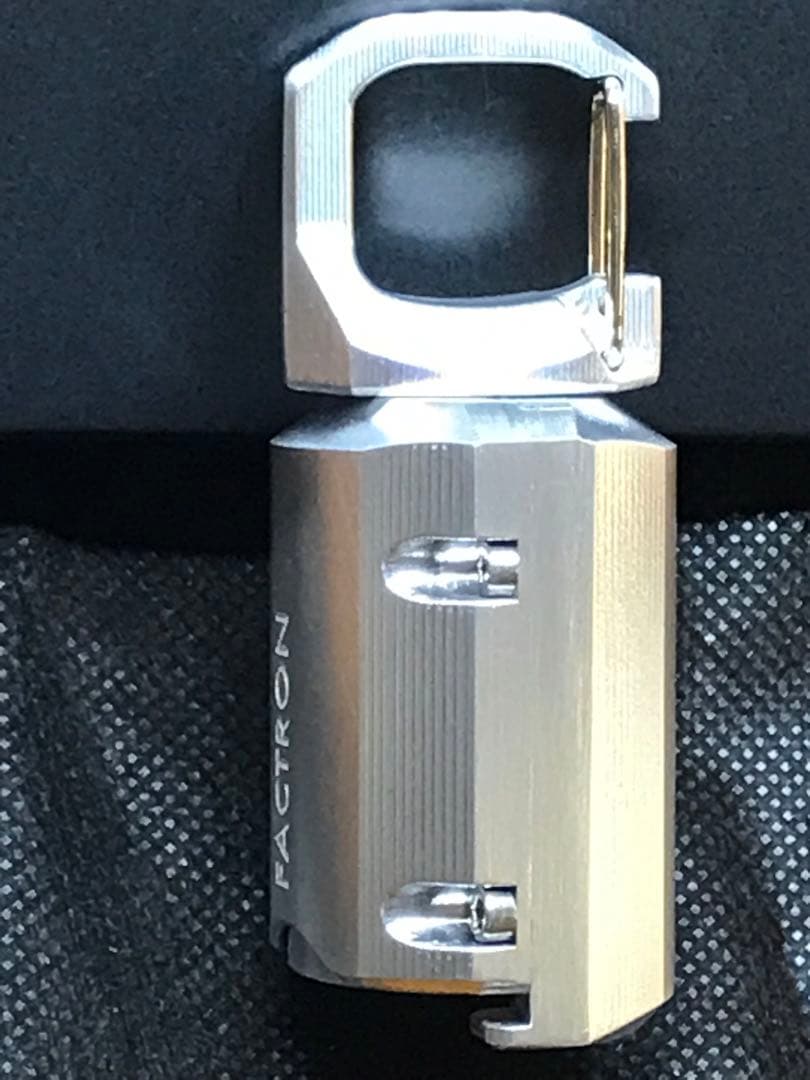 新製品】FACTRONコインケースTank2【シングル500】 - メルカリ