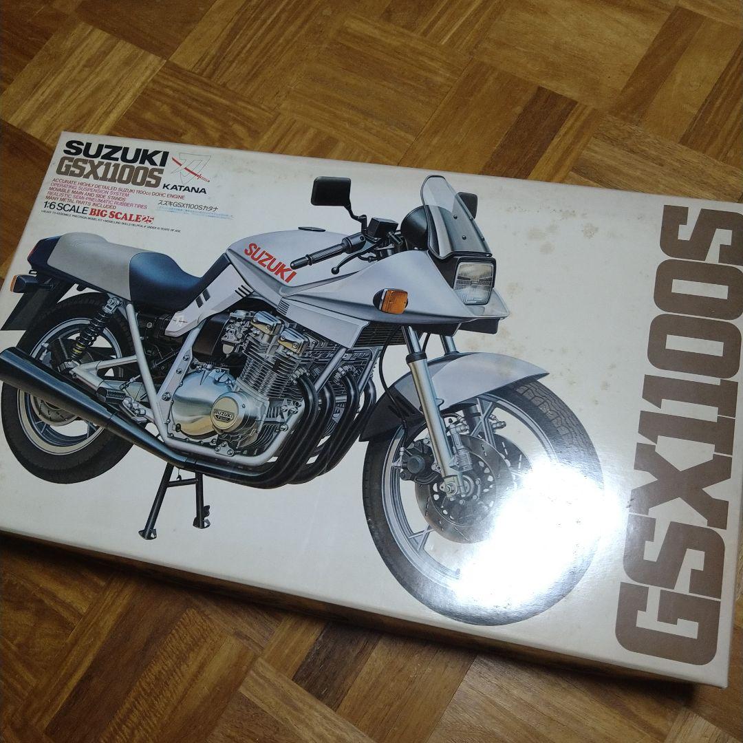 SUZUKI GSX1100S KATANA 1/6スケール プラモデル Amazon.com: Tamiya - 14010 - Suzuki GSX1100S - Katana - 1/12
