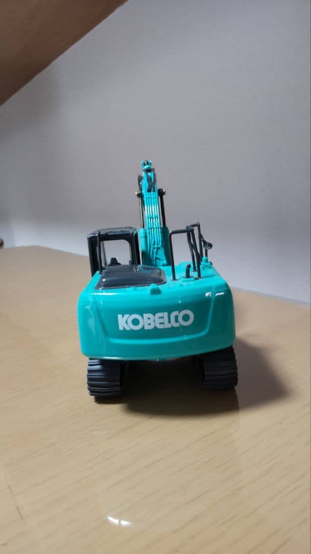 油圧ショベル型式SK200-9型(アセラジオスペック)コベルコ建機 - メルカリ