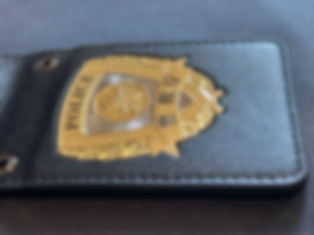 ハロウィン用コスプレ道具　警察手帳レプリカ