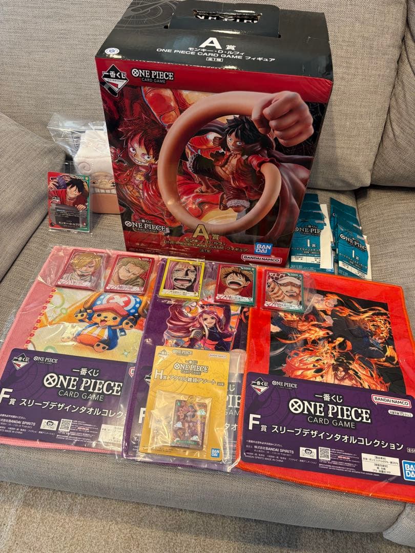 ONE PIECE 一番くじ　フィギュア、プロモカード、その他多数