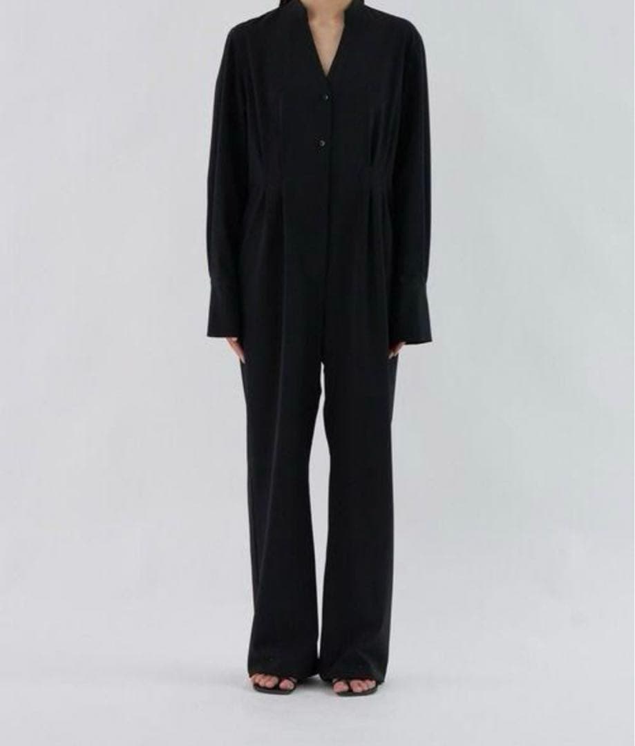 ENOF  オールインワン　ジャンプスーツ   dressy jumpsuit ENOF（イナフ）の「dressy jumpsuit（つなぎ/オールインワン）」 - WEAR