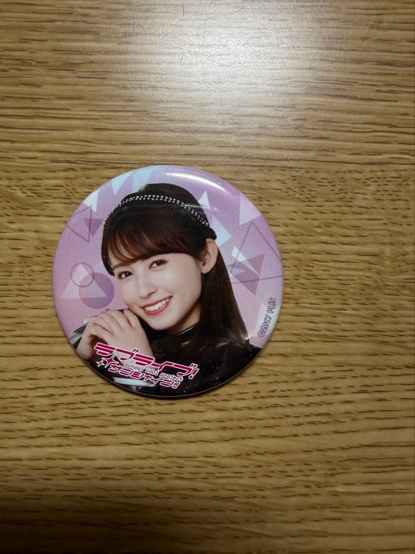 aqours club 2024缶バッジ 逢田梨香子 ユニット衣装 - メルカリ